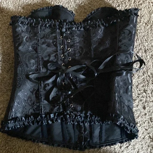 Black lace up corset - Picture 2 of 2